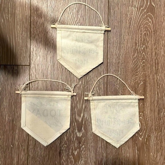 Target Canvas Accent‎ Banners Set of 4 - Picture 3 of 6